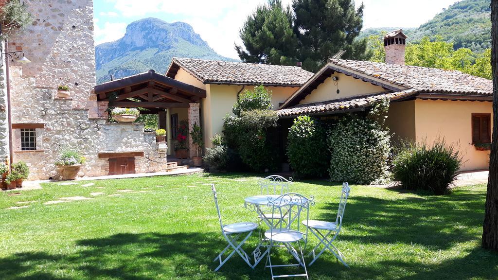 Agriturismo I Terzieri Ферентилло Экстерьер фото